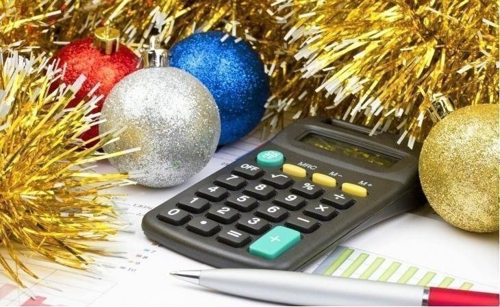 FIVE ESSENTIAL CHRISTMAS BUDGET PLANNING TIPS TO PLAN YOUR HOLIDAY SPENDING